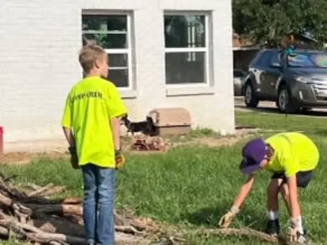 Community Cleanup photo 2
